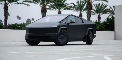 Tesla Cybertruck 2025