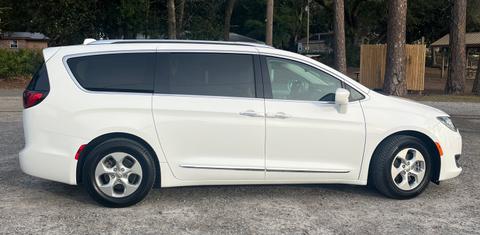 Chrysler Pacifica 2017