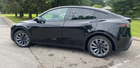 Tesla Model Y 2026