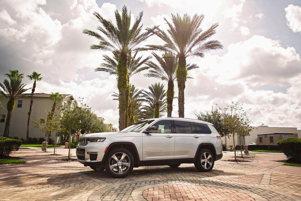 Jeep Grand Cherokee L 2021 in Corona, CA