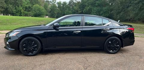 Nissan Altima 2019