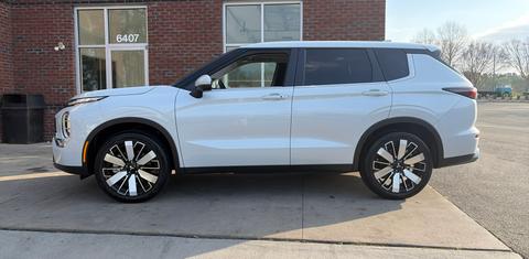 Mitsubishi Outlander 2025