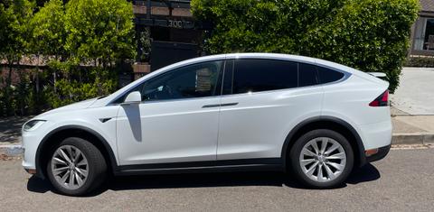 Tesla Model X 2020