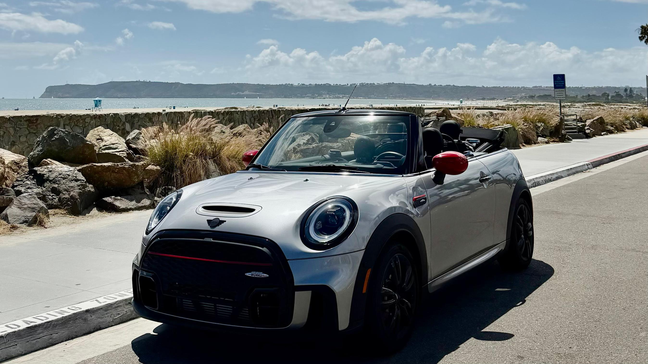 MINI Convertible 2024 in Irvine, CA