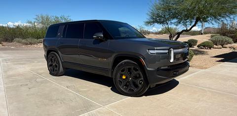 Rivian R1S 2026