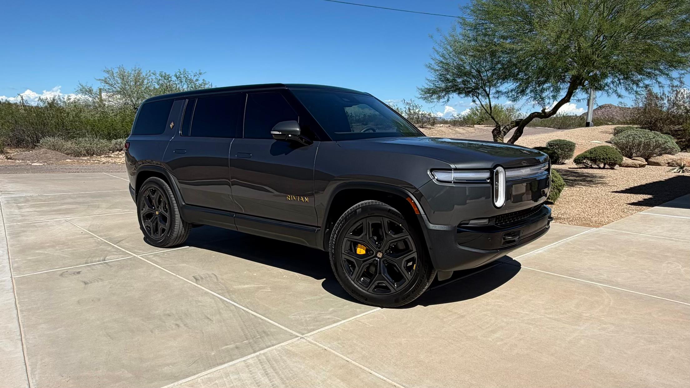 Rivian R1S 2026 in Peoria, AZ
