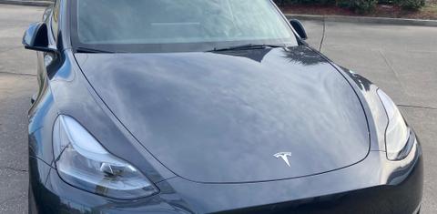 Tesla Model Y 2025