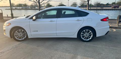 Ford Fusion Hybrid 2019
