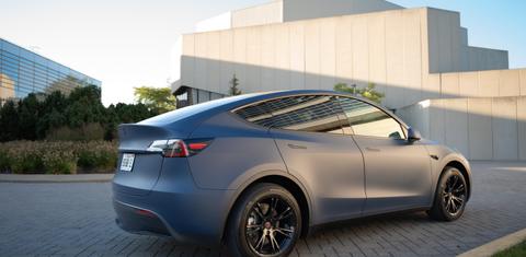 Tesla Model Y 2024