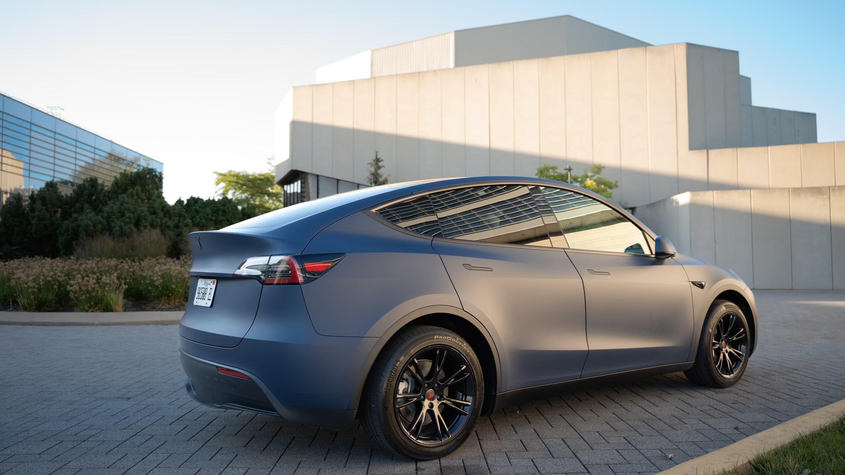 Tesla Model Y 2024 in Chicago, IL