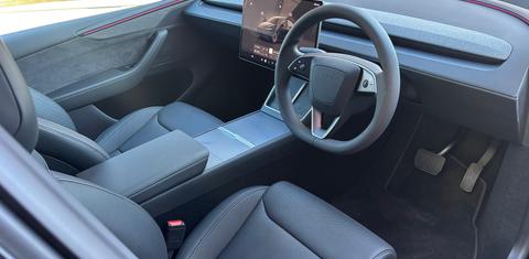 Tesla MODEL Y 2026