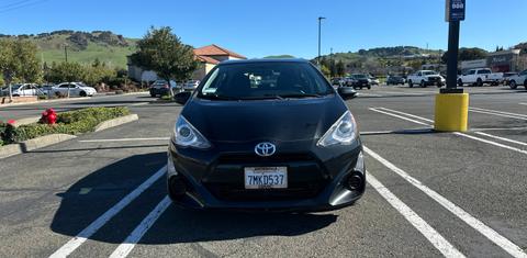 Toyota Prius c 2015