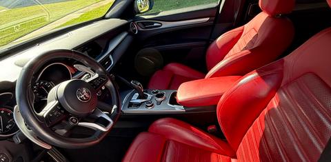 Alfa Romeo Stelvio 2023