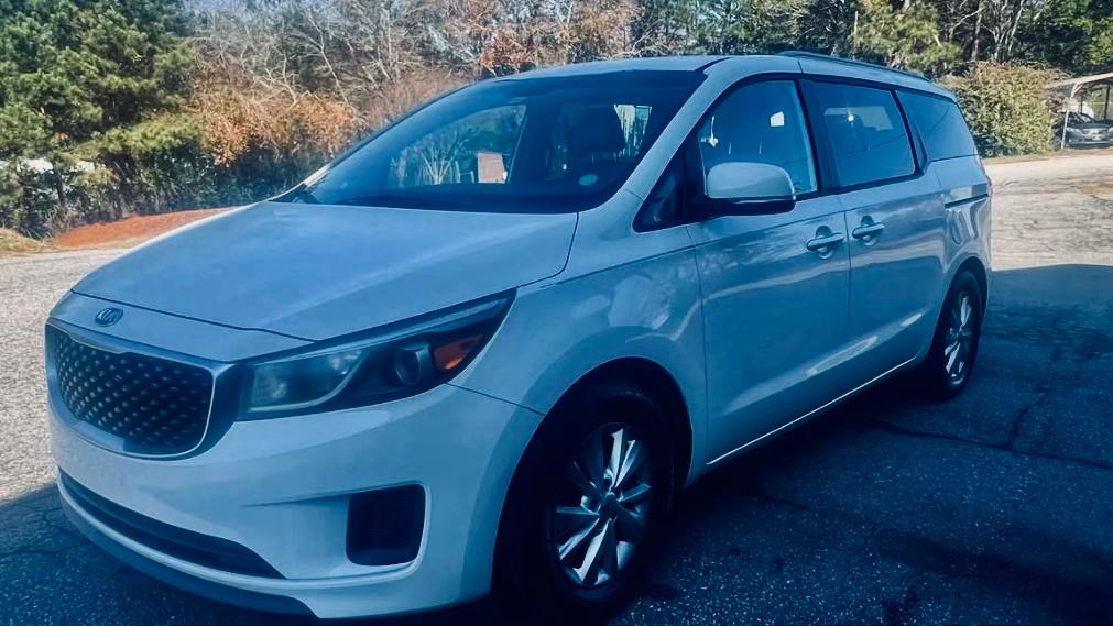 Kia Sedona 2015 in Mount Holly, NC