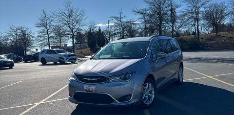 Chrysler Pacifica 2017