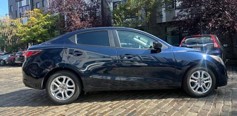 Scion iA 2016