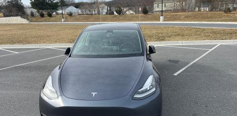 Tesla Model Y 2023