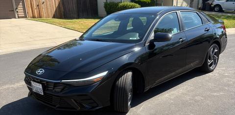 Hyundai Elantra 2025