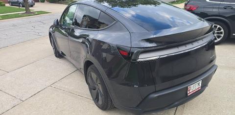Tesla Model Y 2026