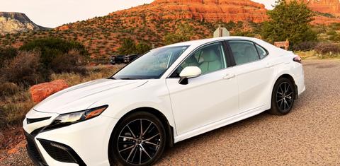 Toyota Camry Hybrid 2024