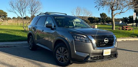 Nissan Pathfinder 2024