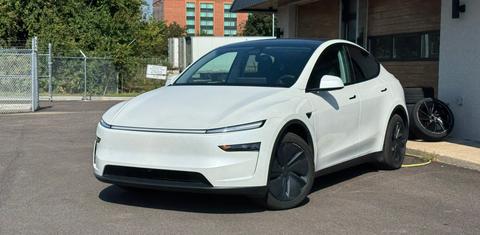 Tesla Model Y 2026