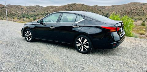Nissan Altima 2021