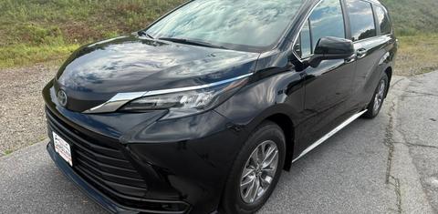 Toyota Sienna 2025