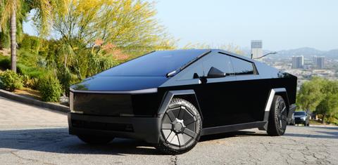 Tesla Cybertruck 2025