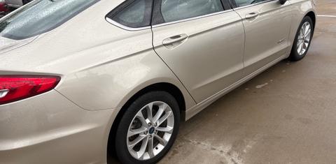 Ford Fusion Hybrid 2019