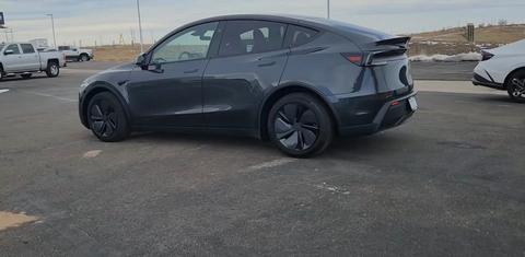 Tesla Model Y 2026