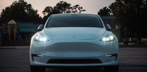 Tesla Model Y 2024