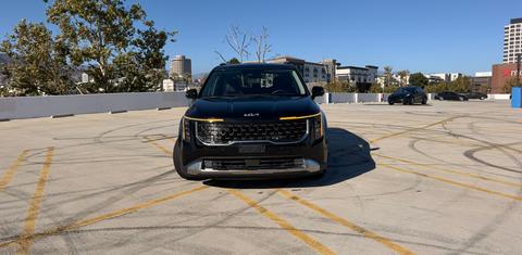 Kia Carnival Hybrid 2025