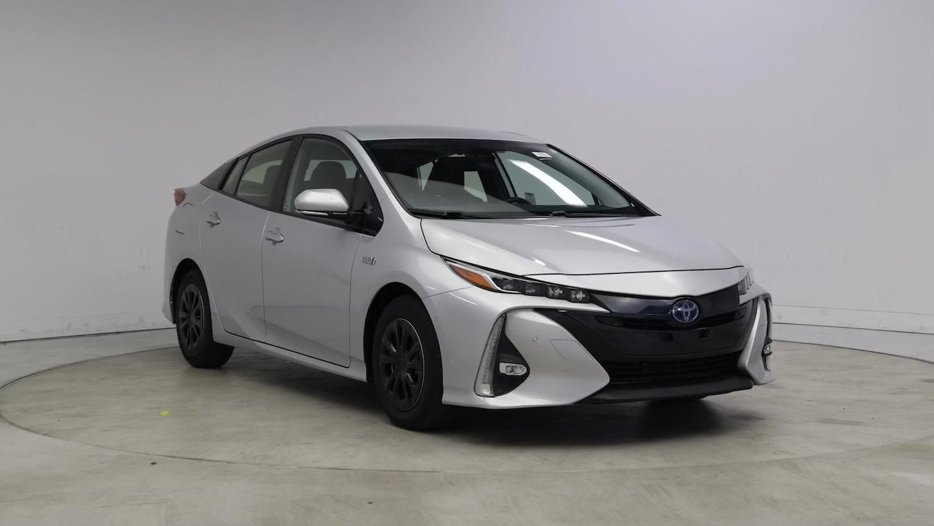Toyota Prius Prime 2018 — Car rental alternative in Herndon, VA