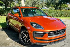 Porsche Macan car