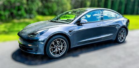 Tesla Model 3 2022