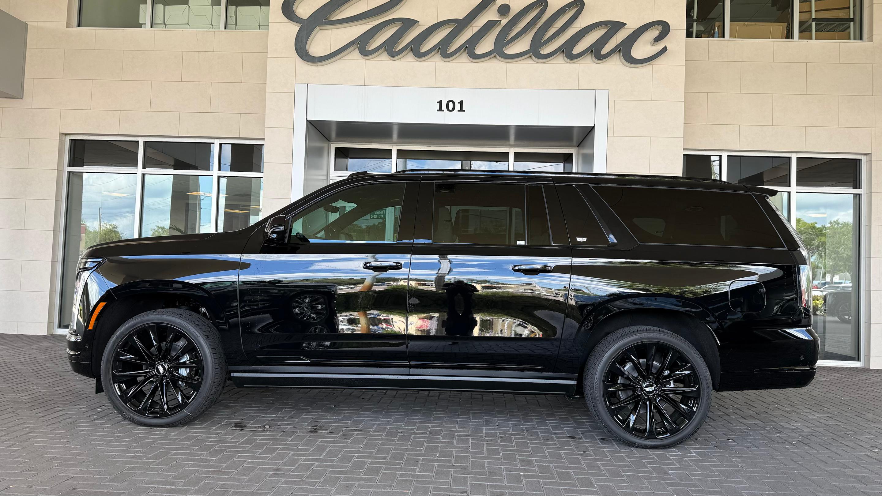Cadillac Escalade ESV 2026 in Tampa, FL