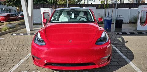 Tesla Model Y 2023