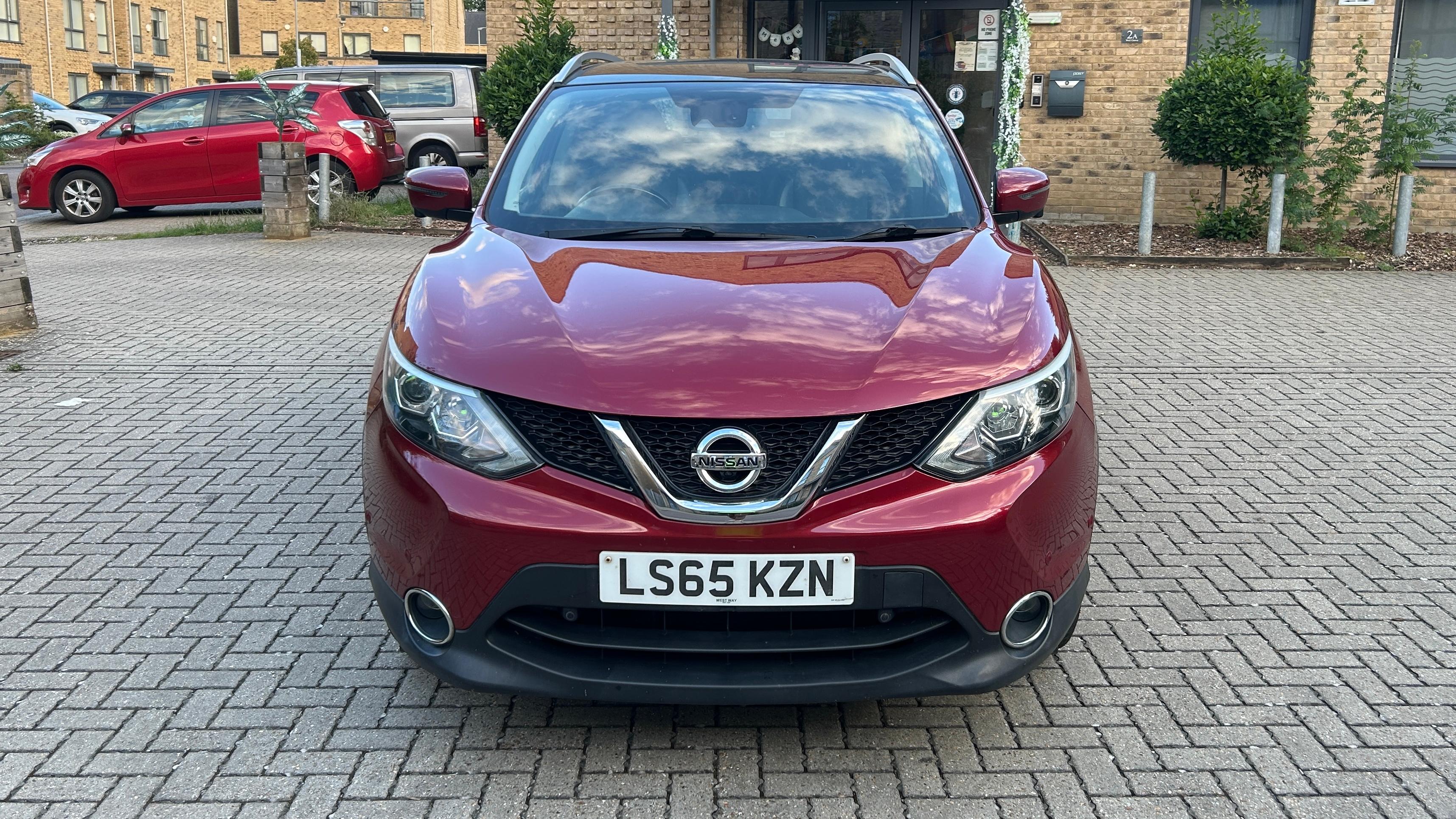 Nissan Qashqai 2015 in London