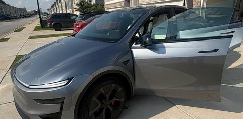 Tesla Model Y 2026
