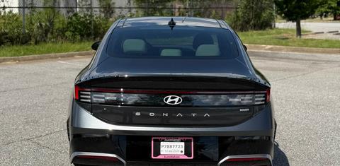 Hyundai Sonata Hybrid 2026
