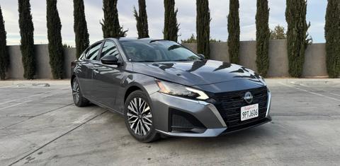 Nissan Altima 2024
