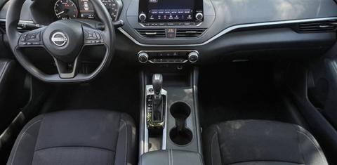 Nissan Altima 2023
