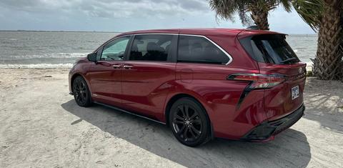 Toyota Sienna 2021