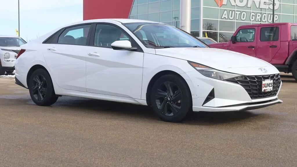 Hyundai Elantra 2023 rental in Brookfield, WI by Ruben C. | Turo
