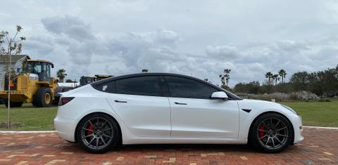 Tesla Model 3 2022