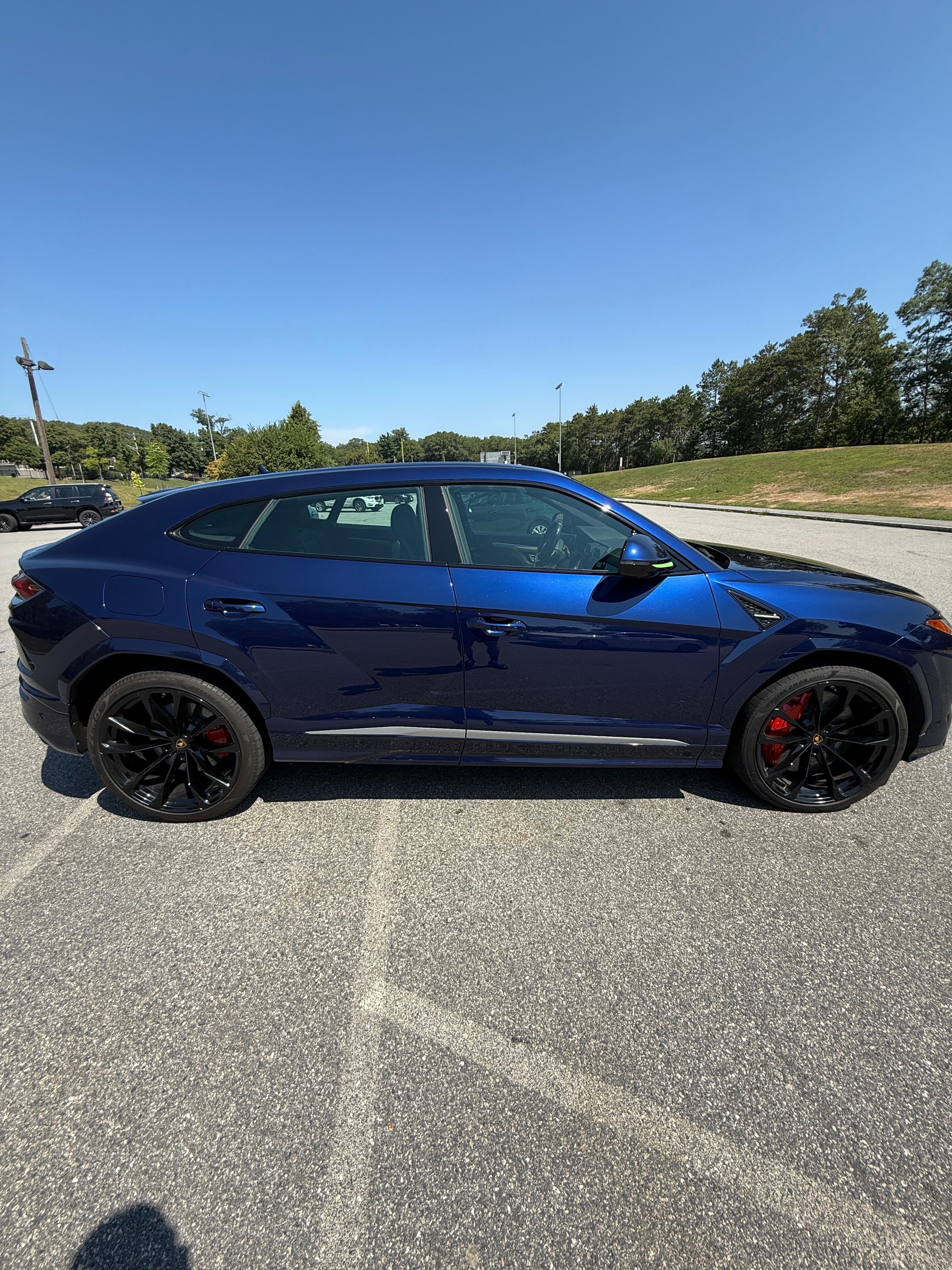 Lamborghini Urus 2019 in Worcester, MA