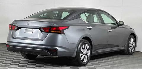 Nissan Altima 2024