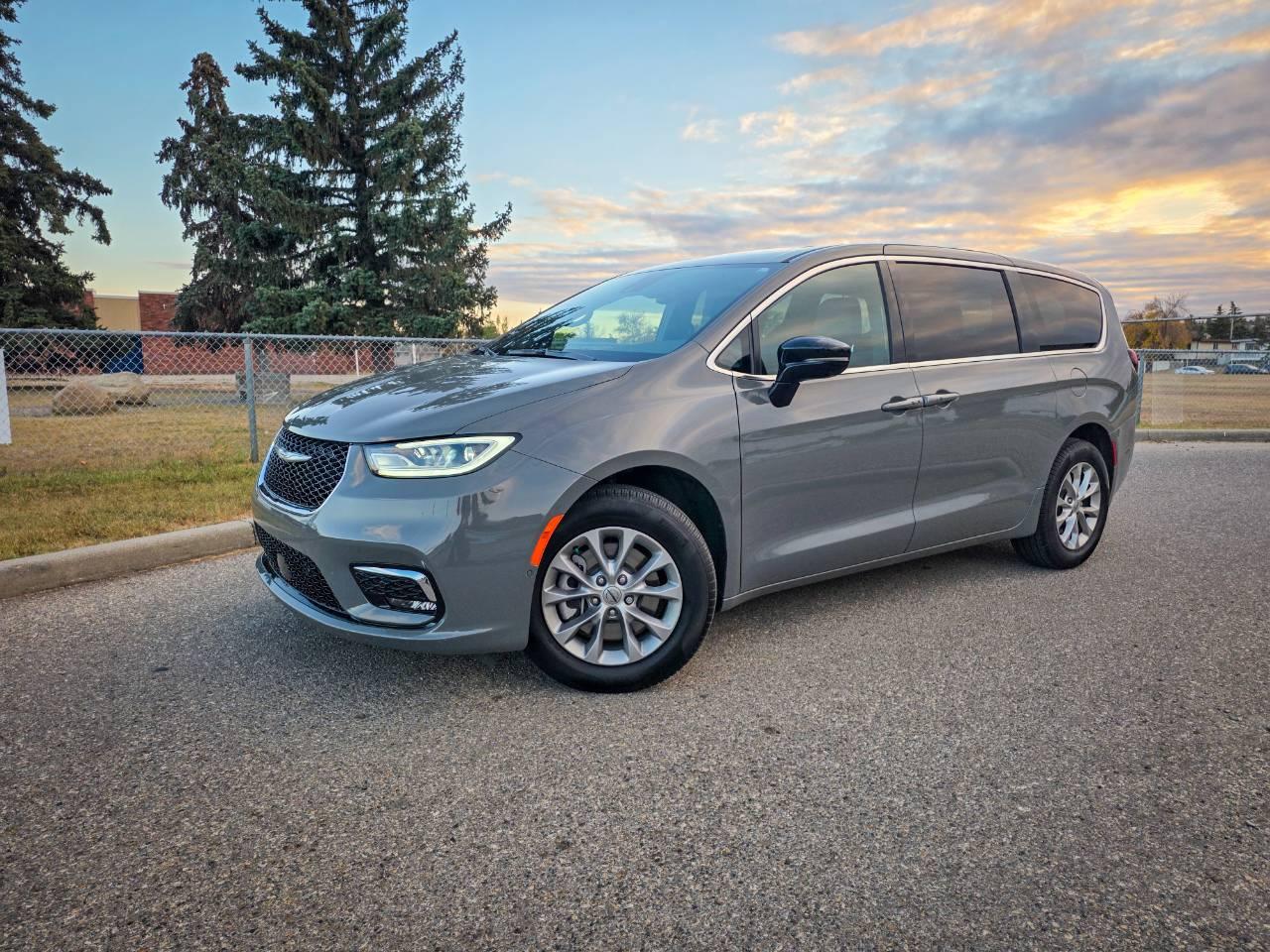 Chrysler Pacifica 2025 à Calgary, AB