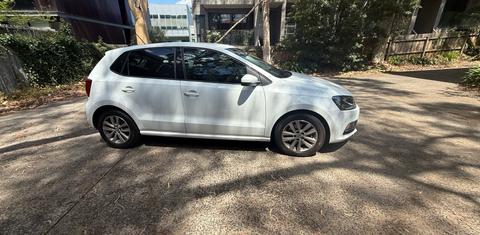 Volkswagen POLO 2015